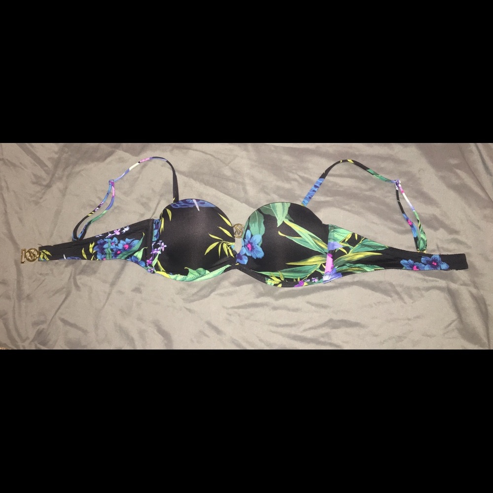 Victoria’s Secret push up padded bikini top 32B